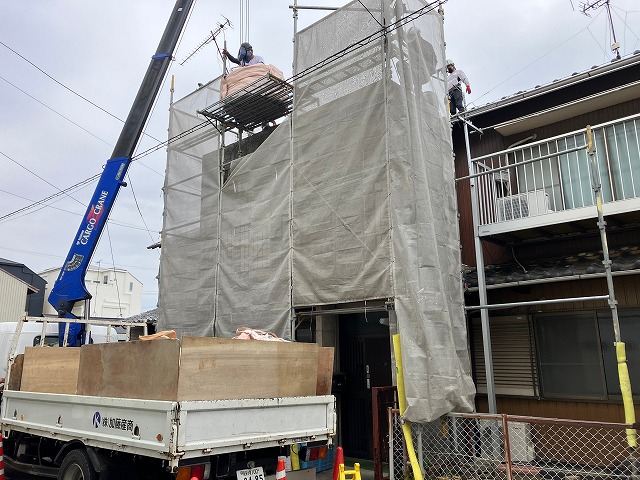 施行範囲だけを囲った足場